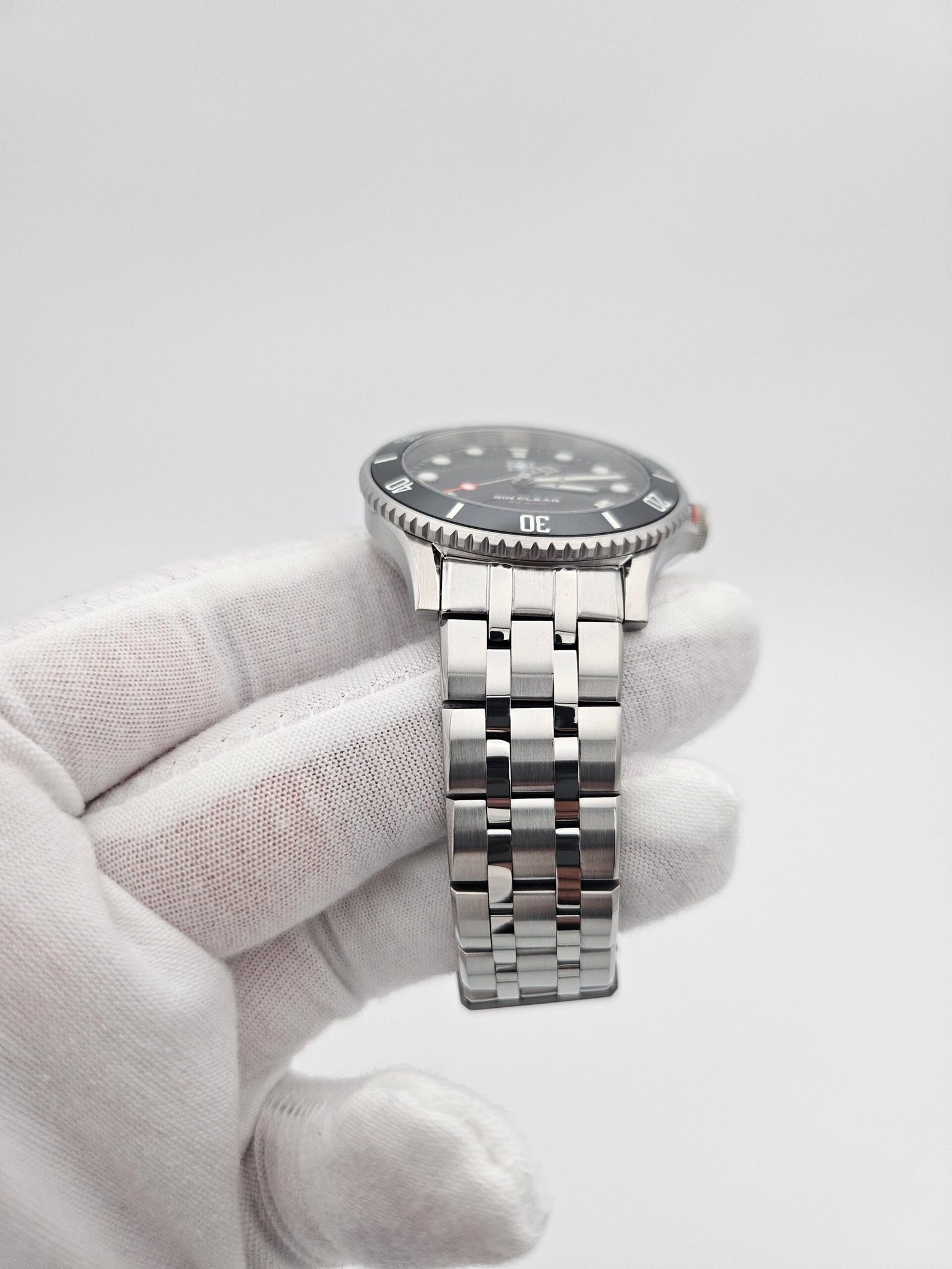 Second Hour Gin Clear Mk2 Watch with Sunburst Black Dial - SEC-HOU-01 - Image 3