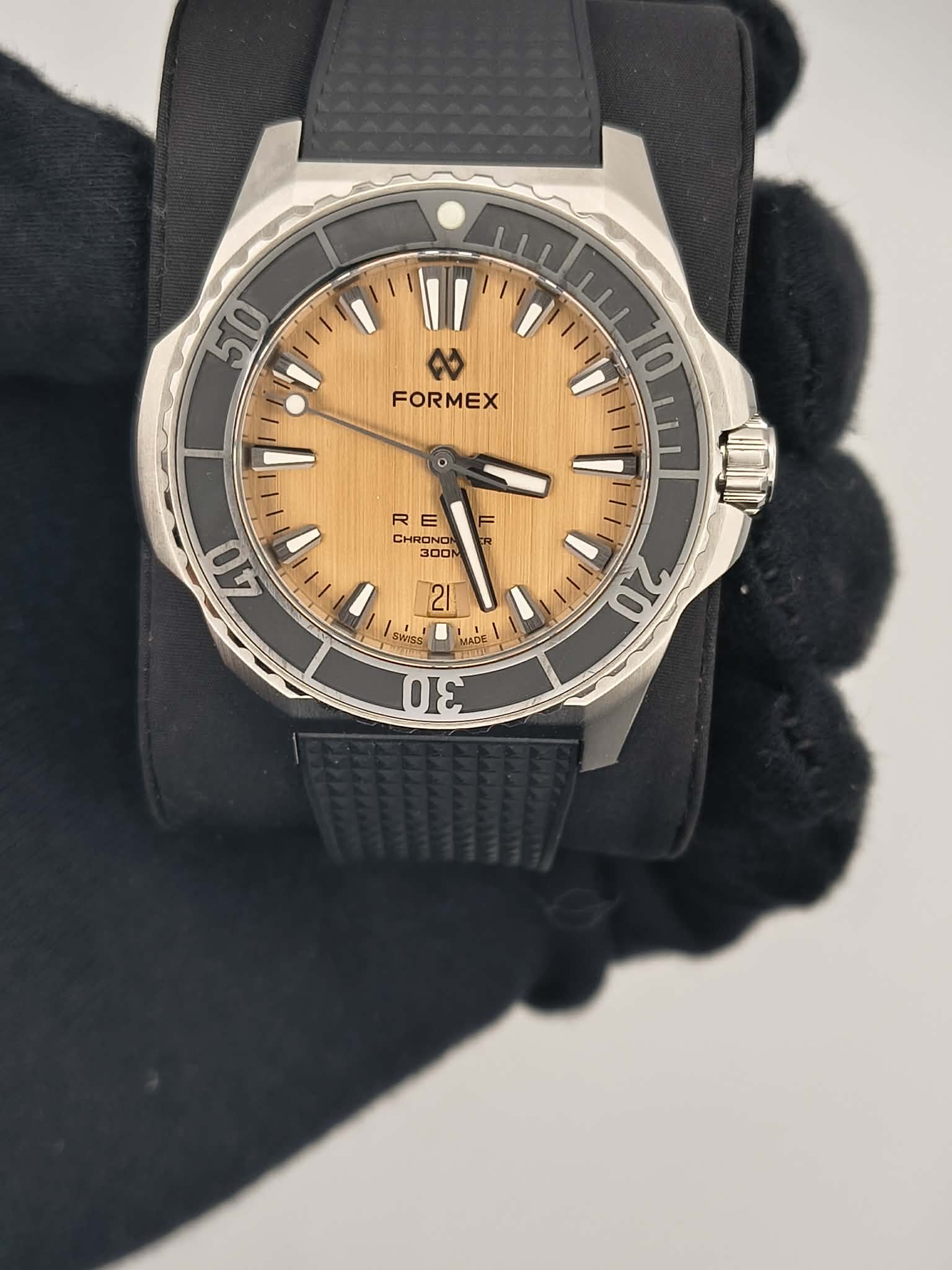 Formex Reef Automatic Chronometer COSC 300M Radiant Bronze - Image 8