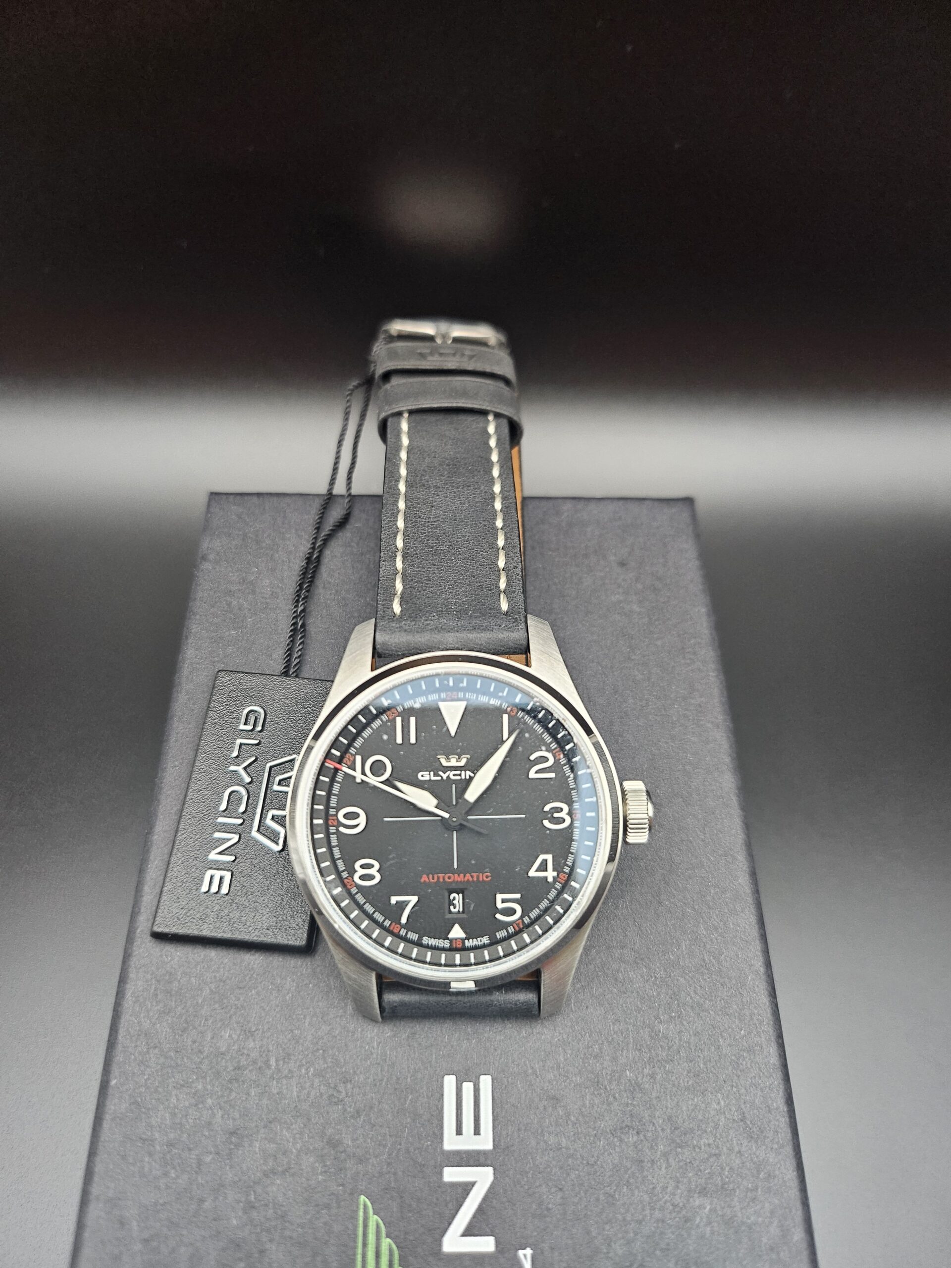 Glycine Airpilot Automatic Black Dial (Ref. GL0508) Leather Strap - Image 3