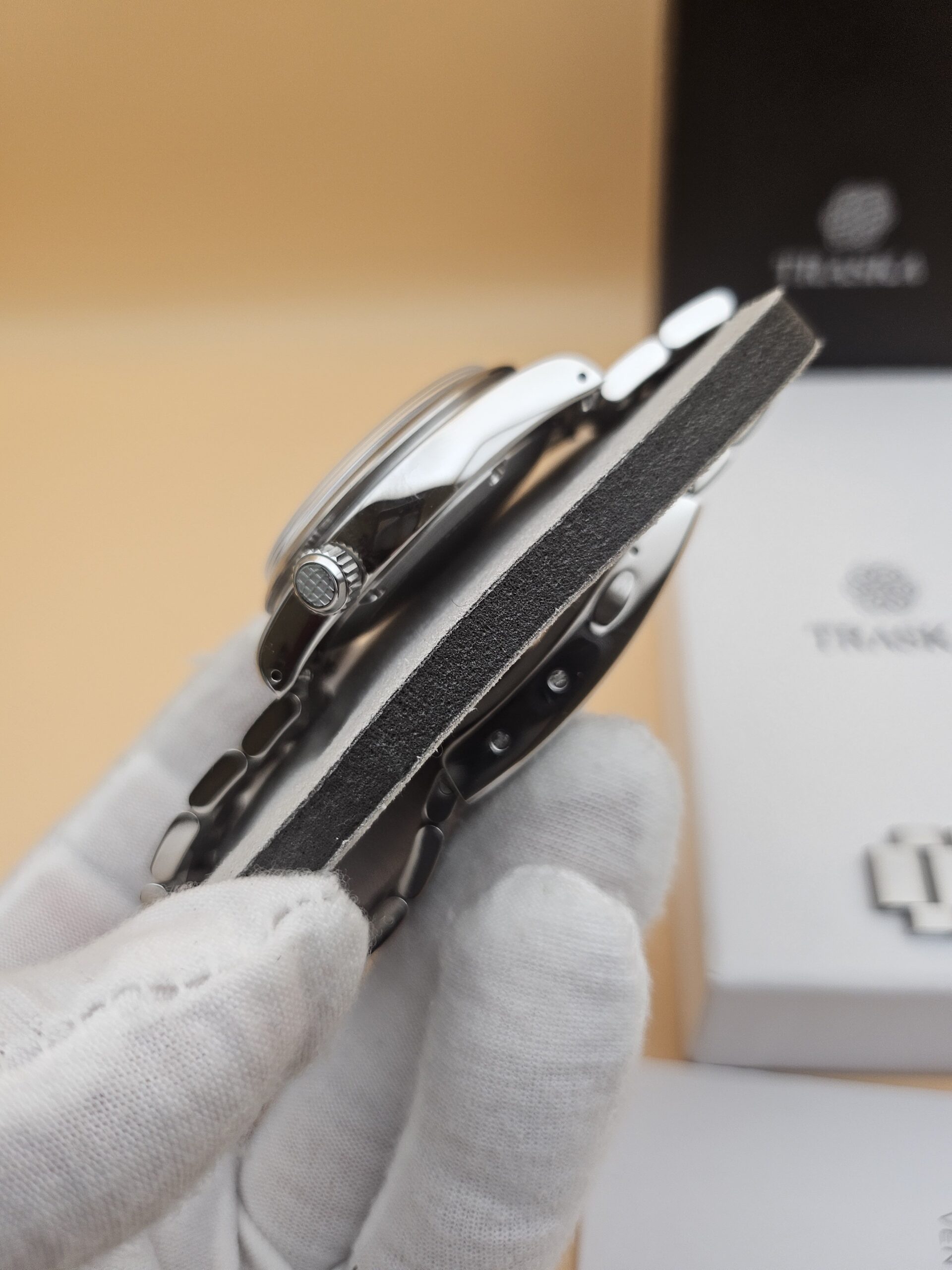TRASKA Venturer GMT V6 Arctic White (Ref. 4216) – January 2026 - Image 13