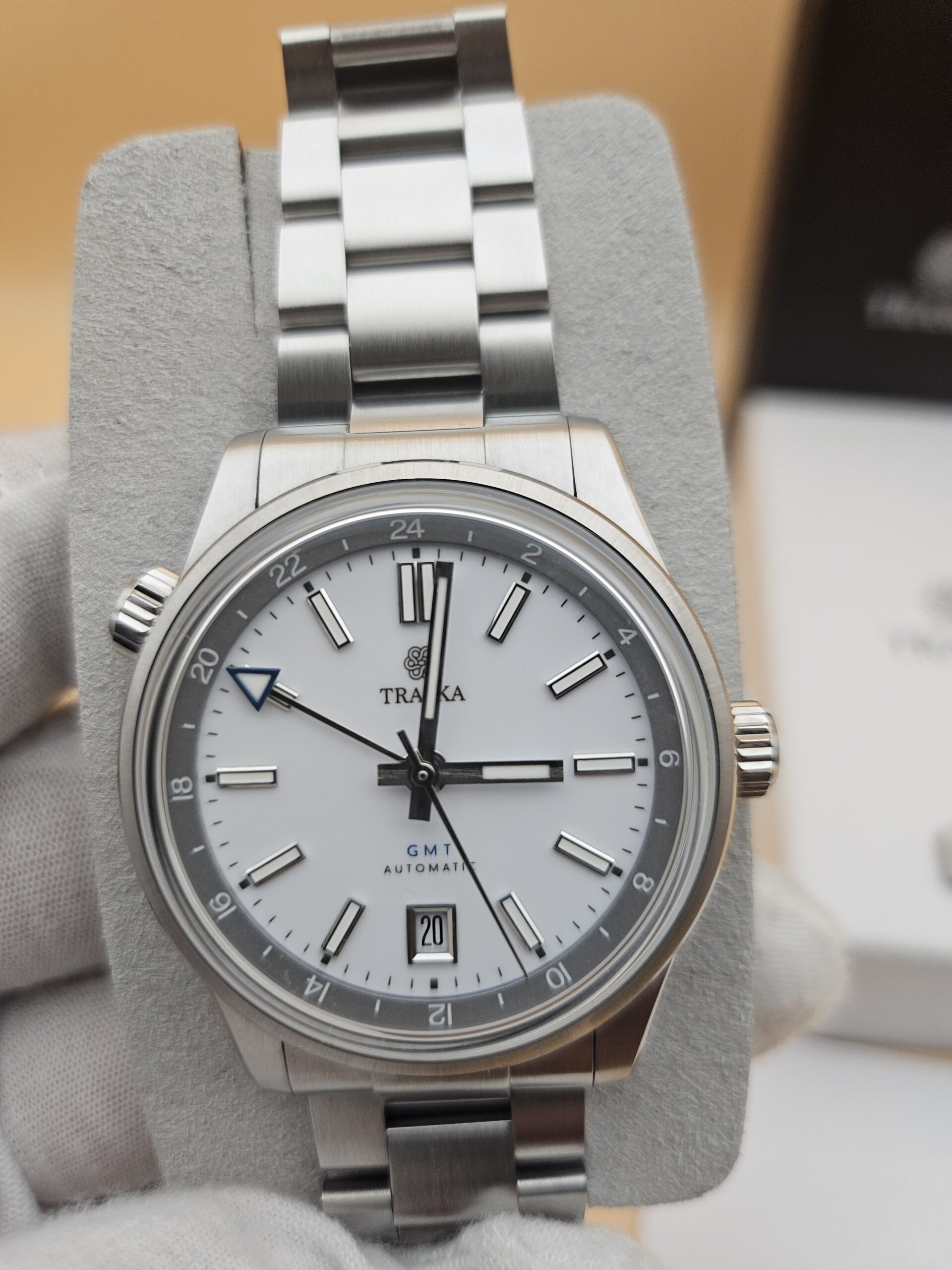TRASKA Venturer GMT V6 Arctic White (Ref. 4216) – January 2026 - Image 10