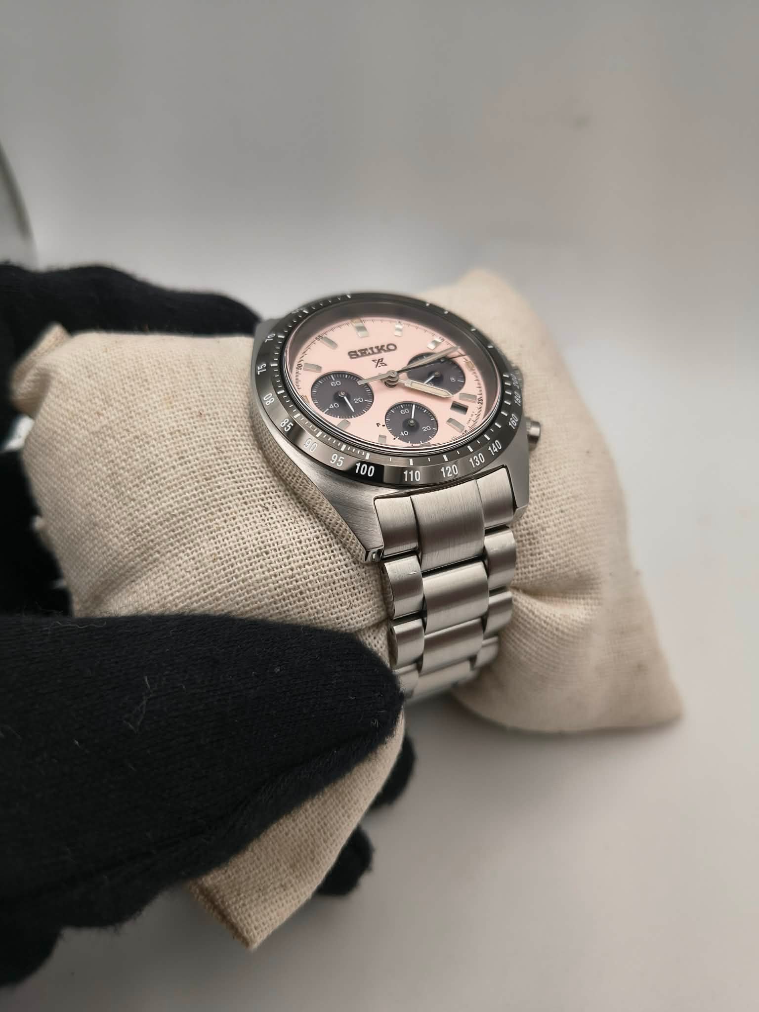 Seiko Prospex Speedtimer Solar Chronograph Pink Dial (Ref. SSC963) - Image 3