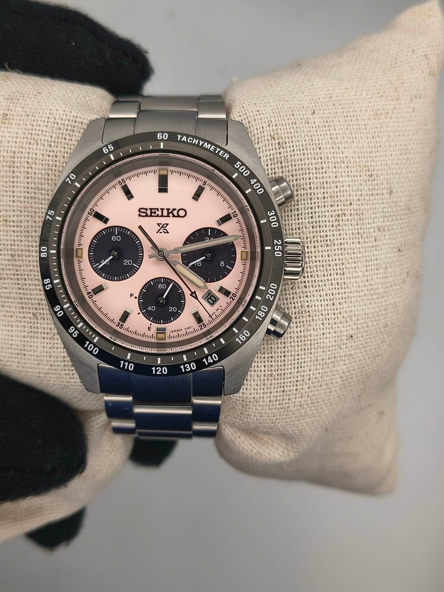 Seiko Prospex Speedtimer Solar Chronograph Pink Dial (Ref. SSC963) - Image 9