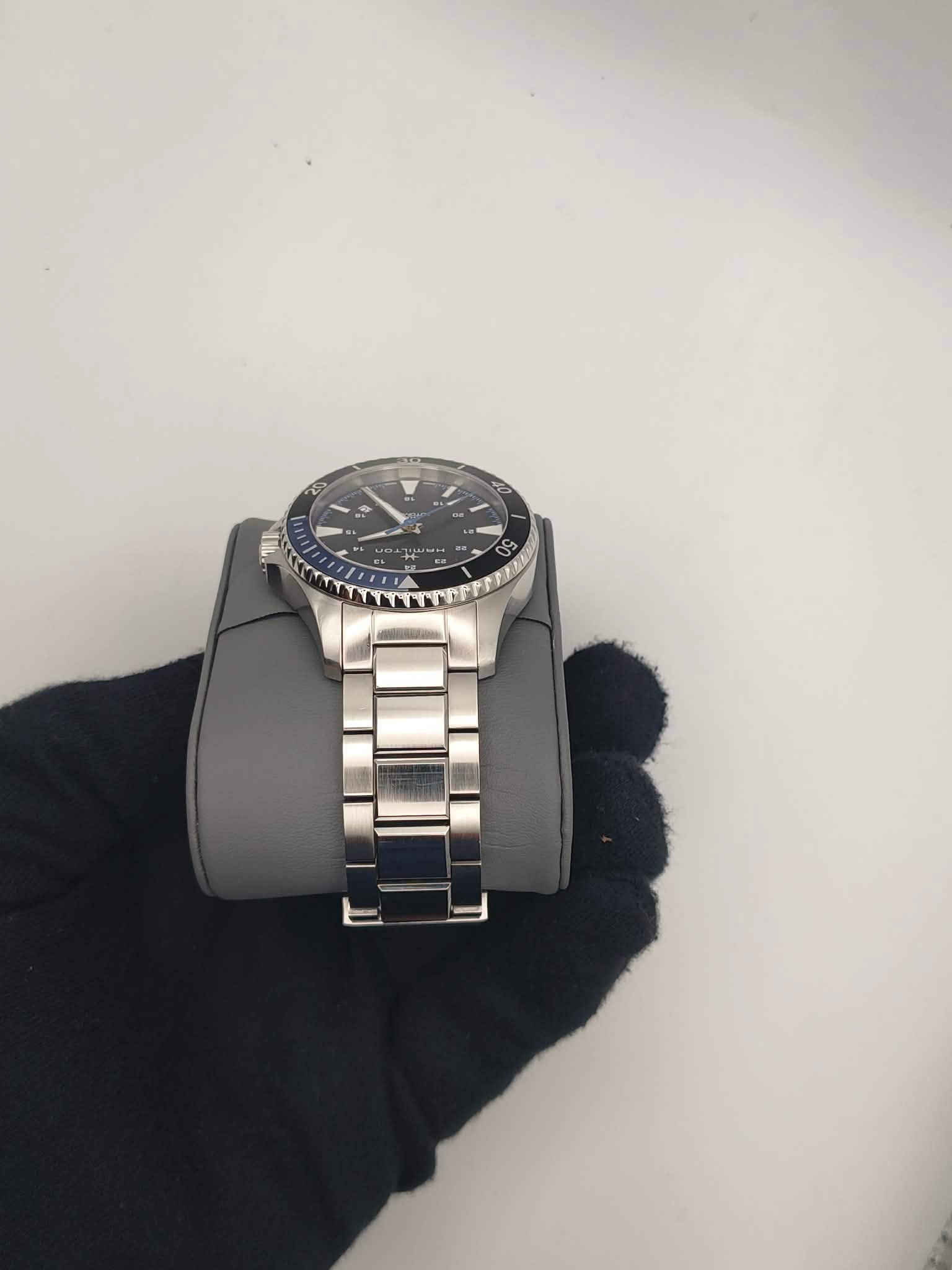Hamilton Khaki Navy Scuba Automatic Black Dial Men's Watch H82315131 - Image 2