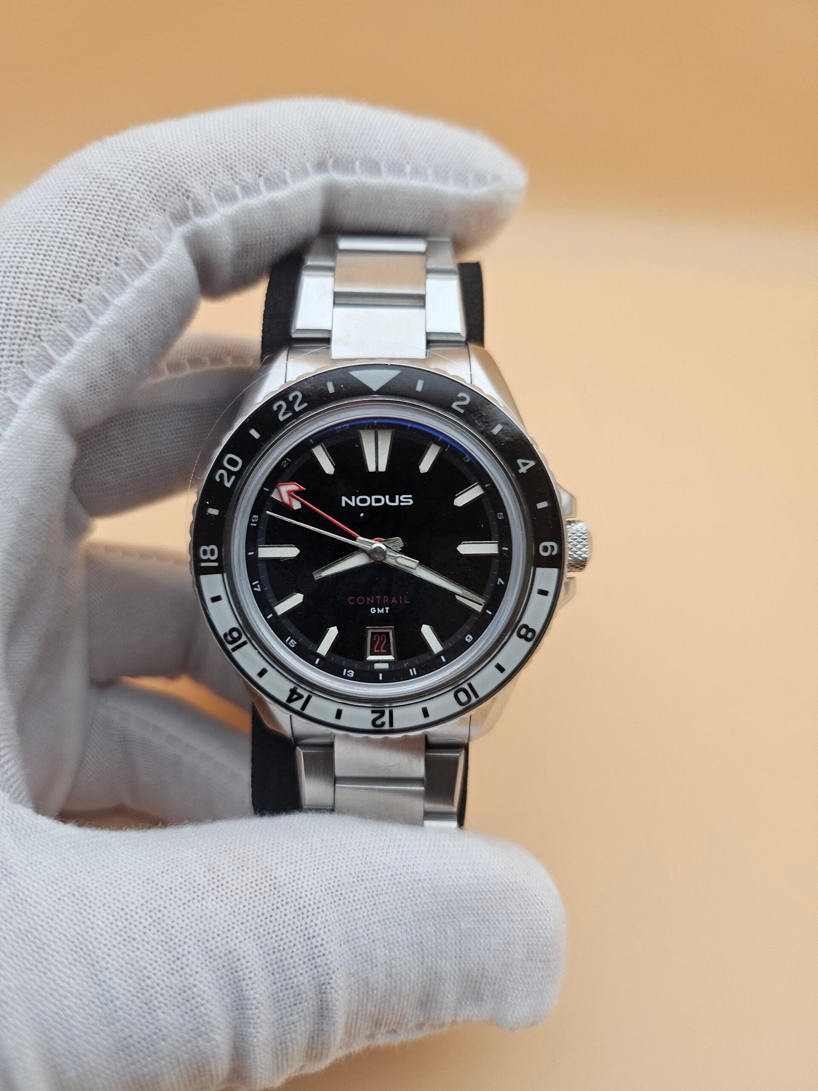 Nodus Contrail GMT Terra Lux Automatic - Image 13