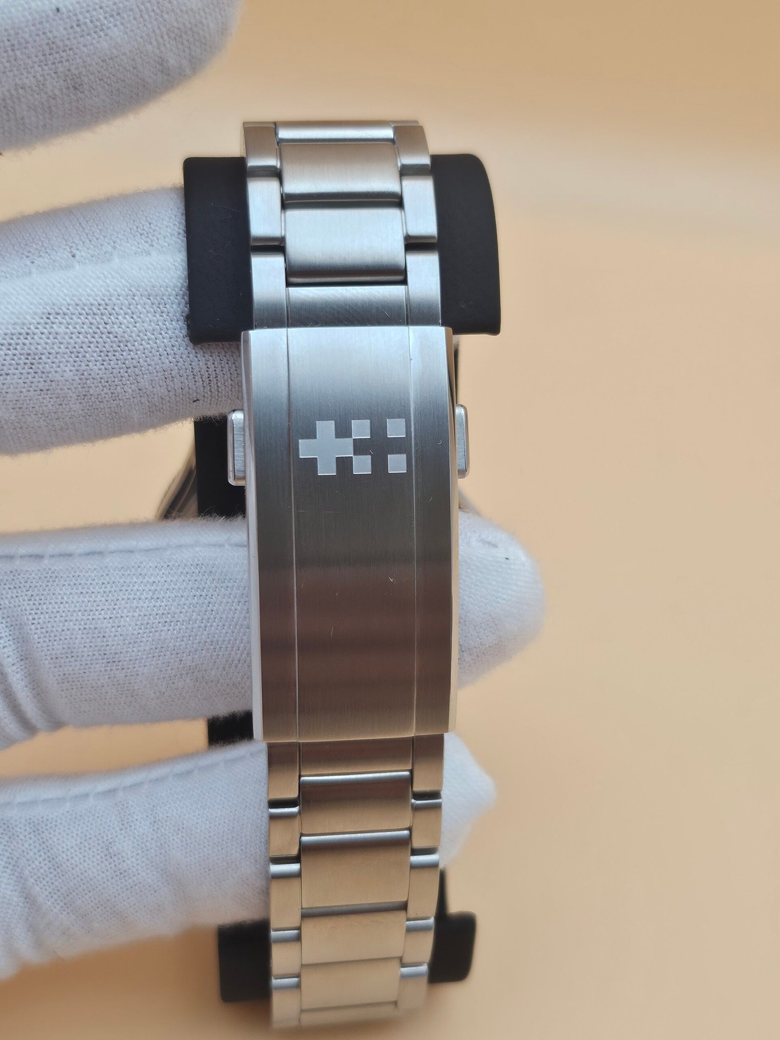 Christopher Ward C60 Trident GMT 300 40mm White (Ref. C60-40AGM31S0BW0-B1) - Image 8
