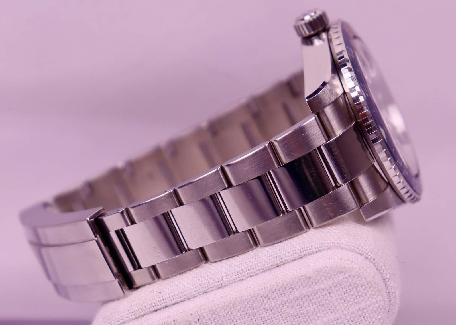 Ginault Trans-Atlantic GMT Automatic – Cyclops Crystal & Center-Polished 93030G Bracelet - Image 10